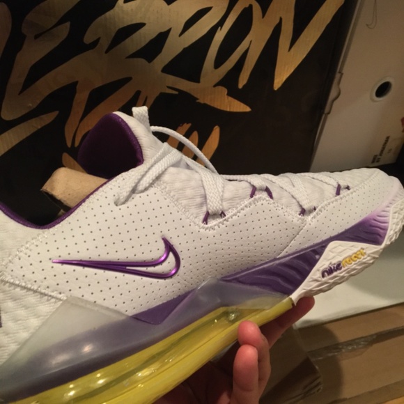 Nike Lebron James - Picture 7 of 7